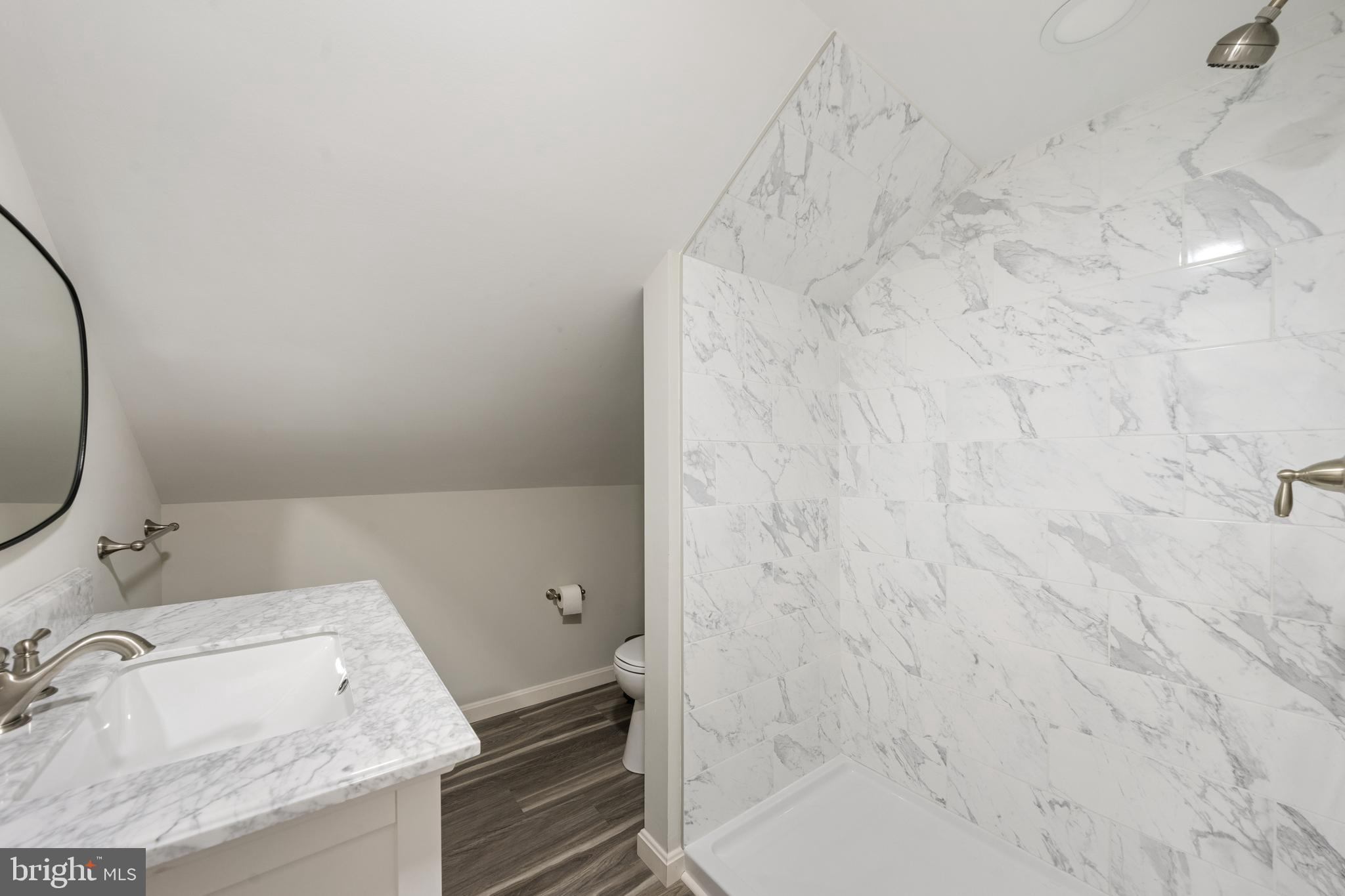 42983 St Johns Road Hollywood, MD 20636 - Photo 15 of 20 Upstairs hall bath