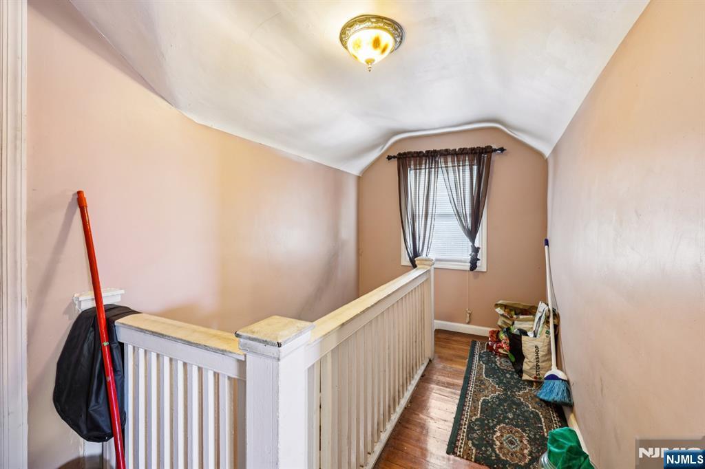 28 Scheerer Avenue Newark, NJ 07112 - Photo 20 of 39