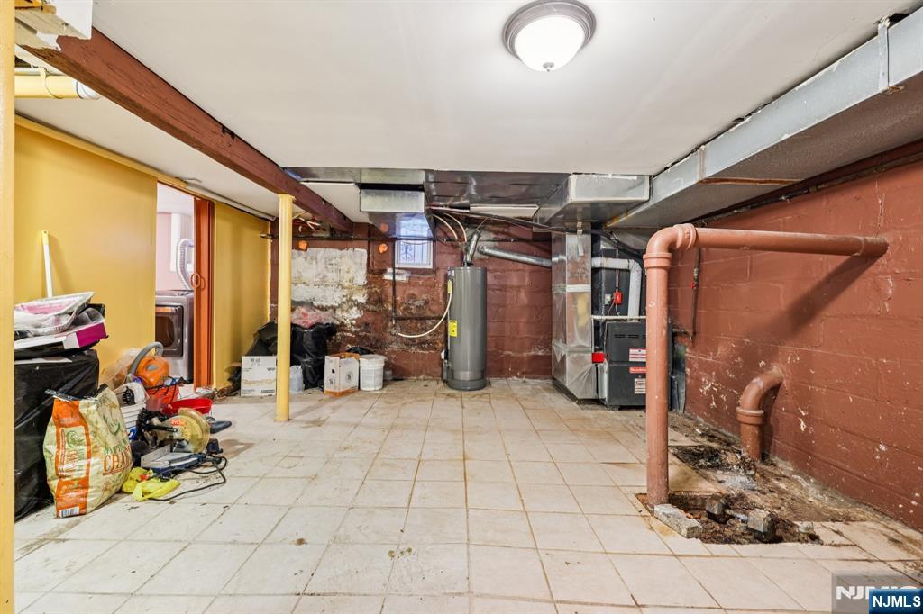 28 Scheerer Avenue Newark, NJ 07112 - Photo 34 of 39