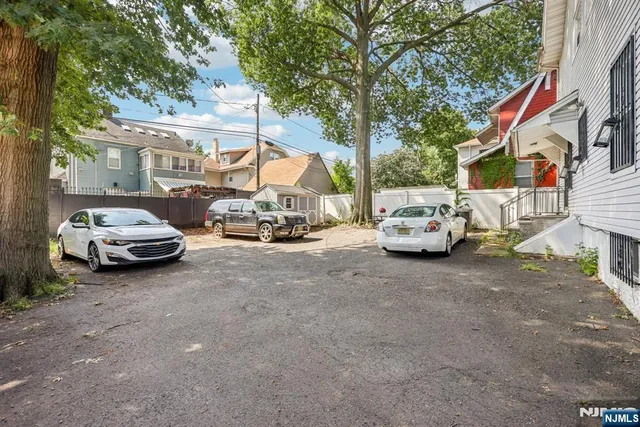 $584,900 | 28 Scheerer Avenue, Newark, NJ 07112