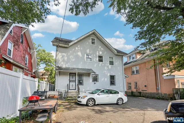 $584,900 | 28 Scheerer Avenue, Newark, NJ 07112