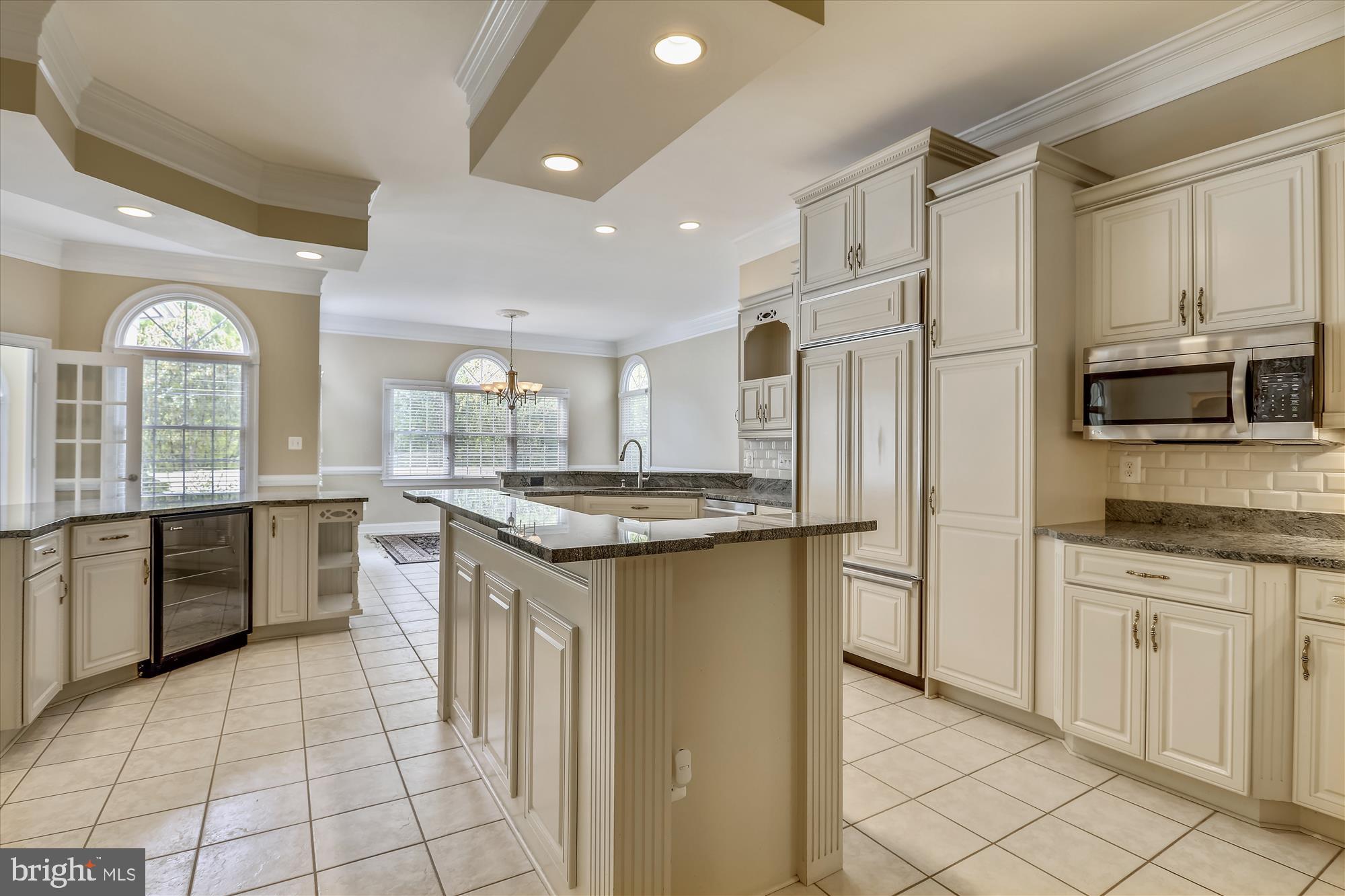 2709 Gold Mine Road Brookeville, MD 20833 - Photo 16 of 77 Center Island