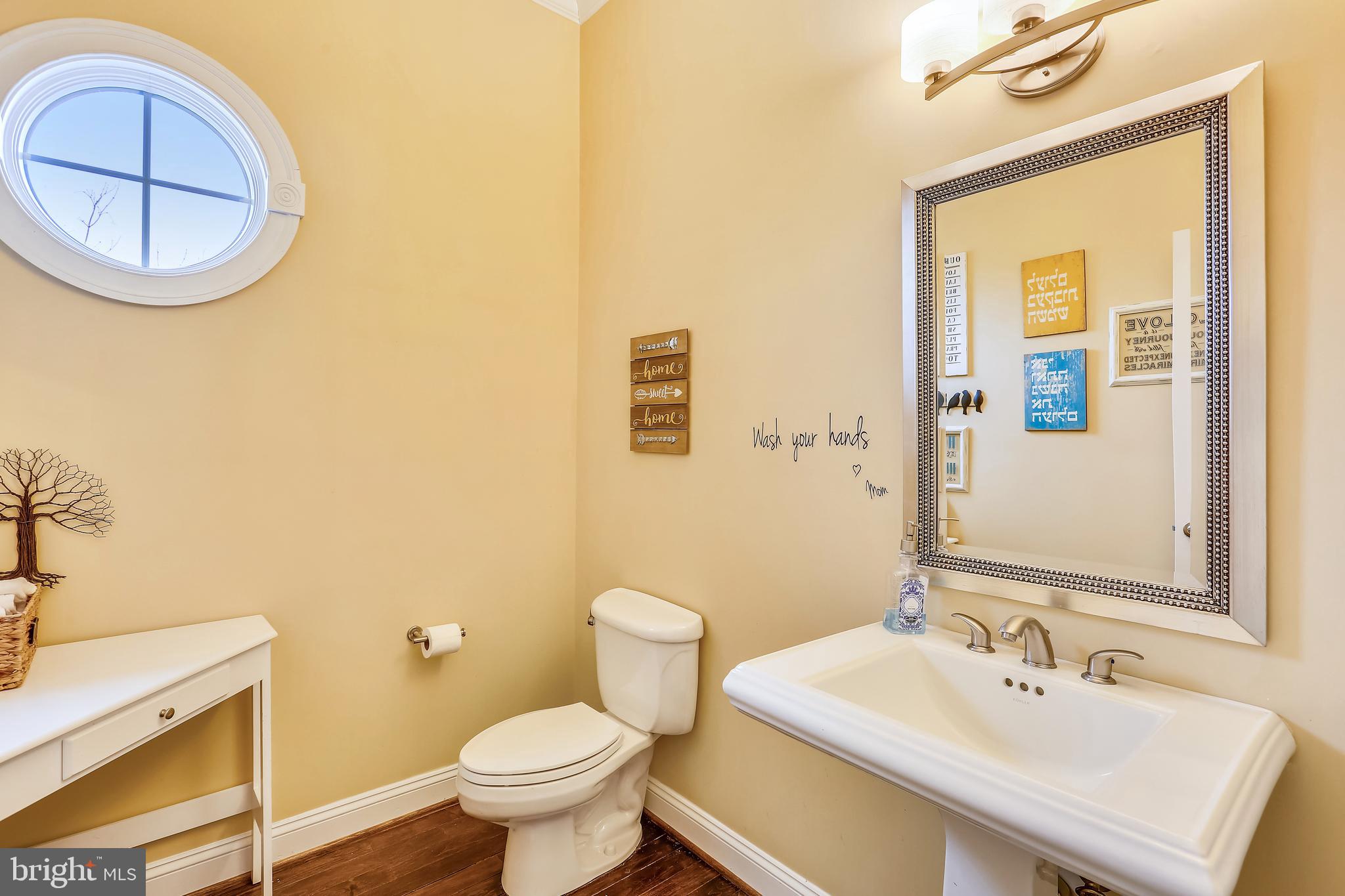 2709 Gold Mine Road Brookeville, MD 20833 - Photo 28 of 77 Main Level Powder Room