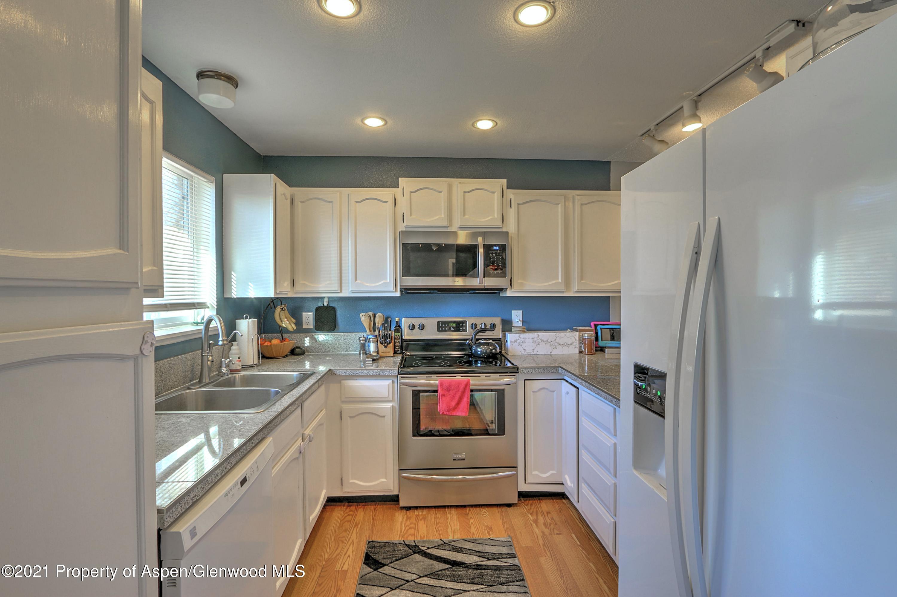 908 West 24th Street Rifle, CO 81650 - Photo 3 of 15 Kitchen