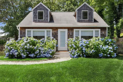 $1,950,000 | 41 Cove Drive, Sag Harbor, NY 11963