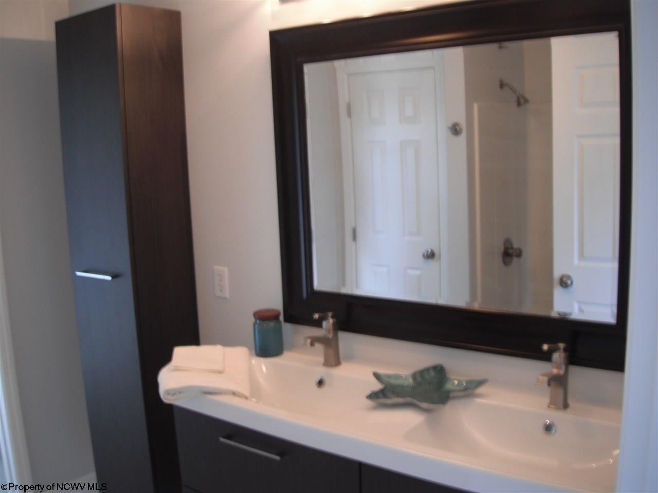 31 Lakin Street Reedsville, WV 26547 - Photo 8 of 13 Gallery Image 8