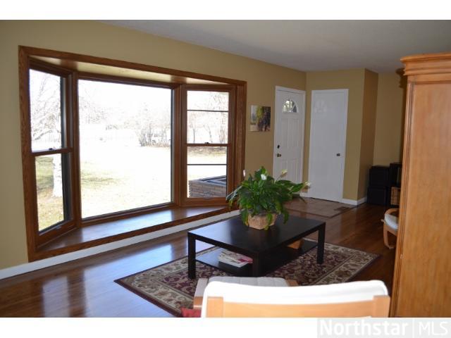 1414 Skyline Road Eagan, MN 55121 - Photo 2 of 18 Gallery Image 2