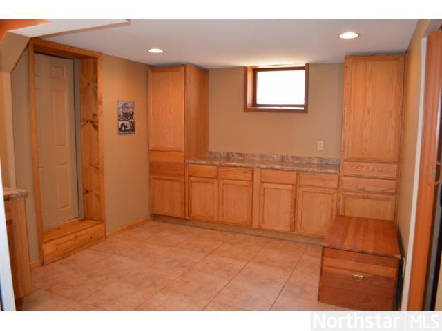 1414 Skyline Road Eagan, MN 55121 - Photo 12 of 18 Gallery Image 12