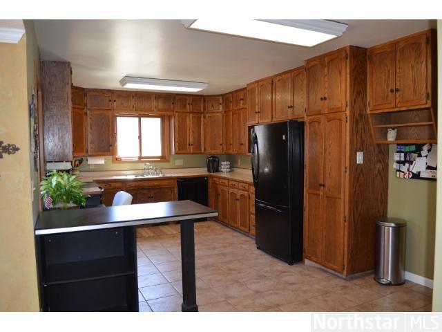 1414 Skyline Road Eagan, MN 55121 - Photo 5 of 18 Gallery Image 5