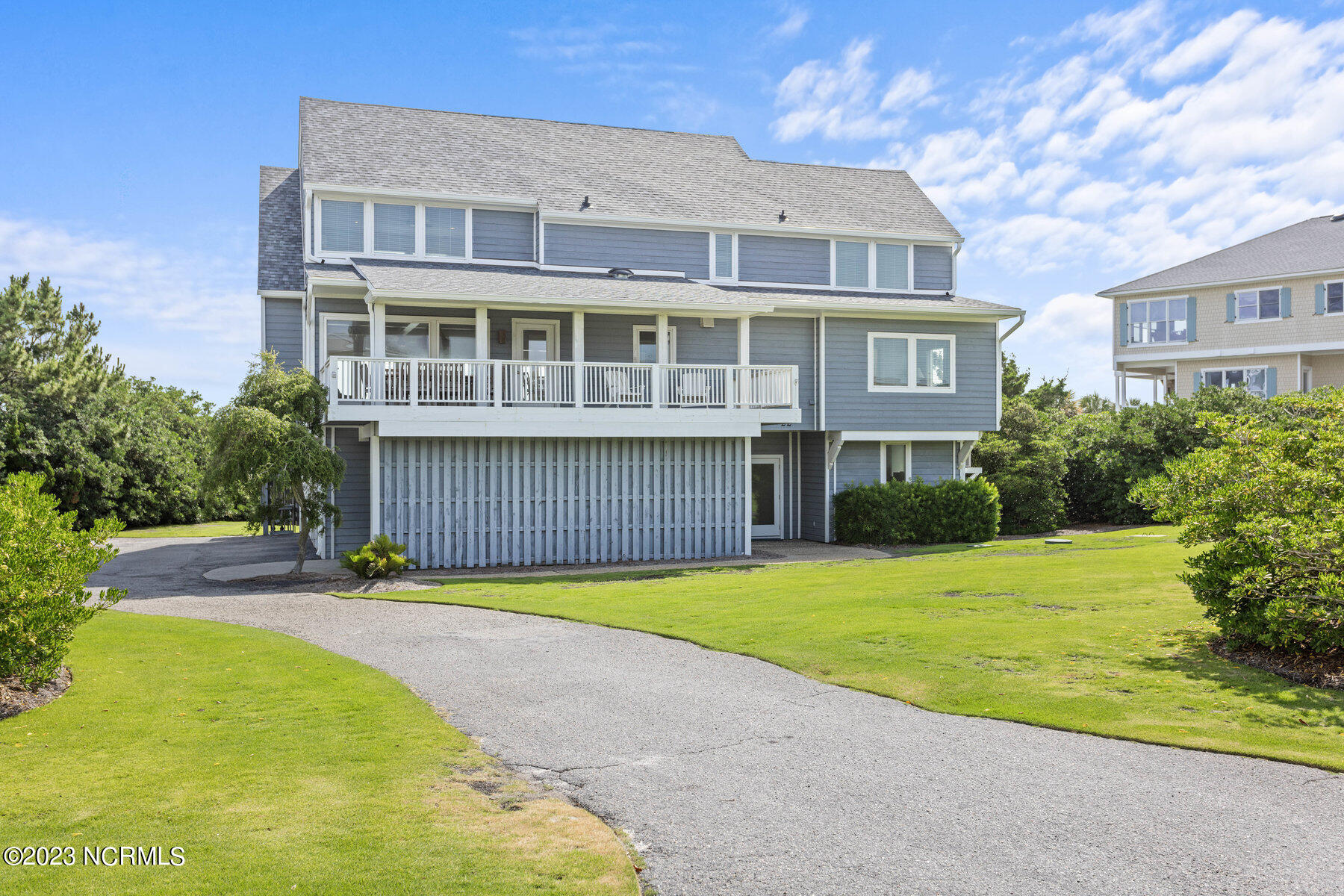 22 Pipers Neck Road Wilmington, NC 28411 - Photo 2 of 38 007_22_pipers_neck_road-7