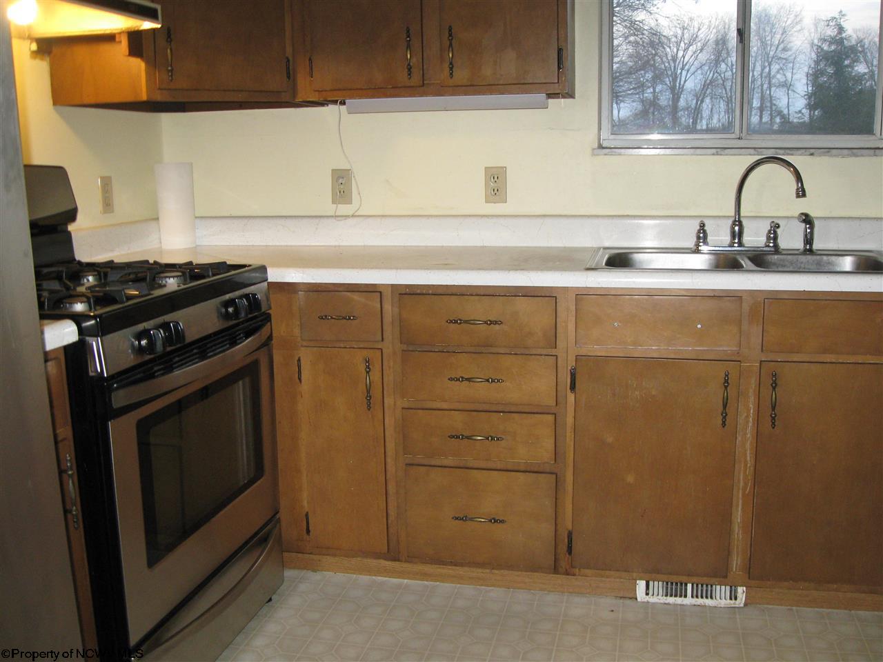 1360 Riddle Avenue Morgantown, WV 26505 - Photo 4 of 13 Gallery Image 4