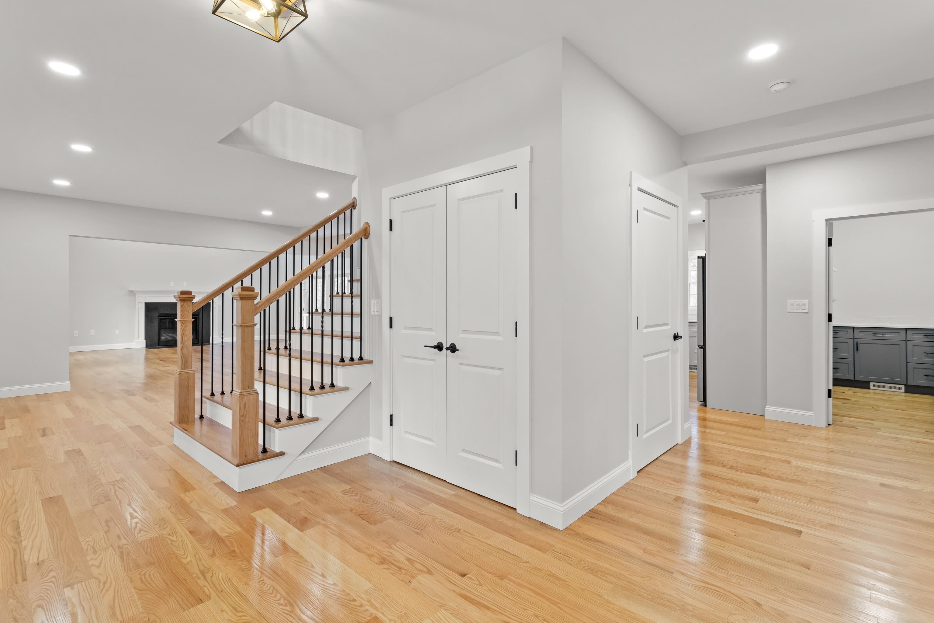 380 East Dunbarton Road Goffstown, NH 03045 - Photo 12 of 55