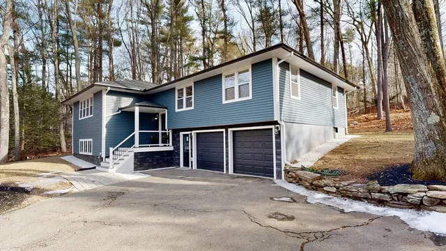 $620,000 | 7 Woodlawn Drive, Sturbridge, MA 01566