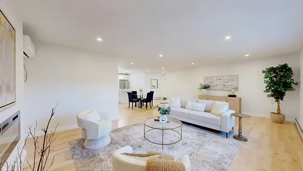 $615,000 | 7 Woodlawn Drive, Sturbridge, MA 01566