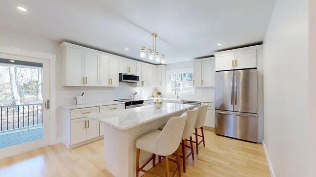 $620,000 | 7 Woodlawn Drive, Sturbridge, MA 01566