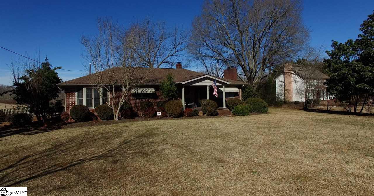 265 Willis Road Taylors, SC 29687 - Photo 1 of 34