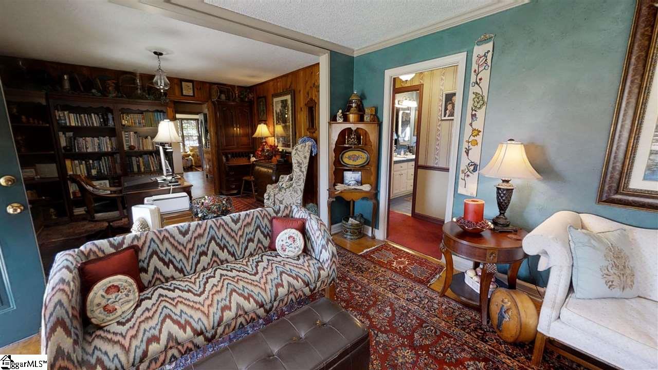265 Willis Road Taylors, SC 29687 - Photo 14 of 34