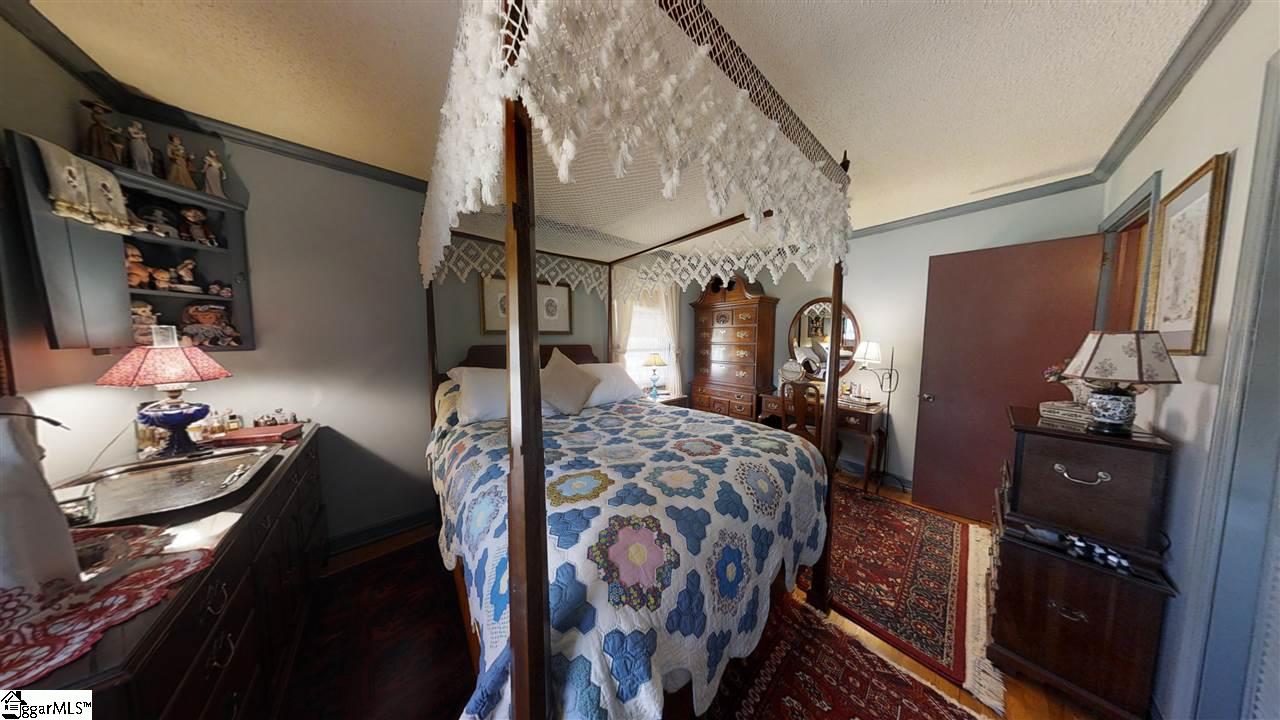 265 Willis Road Taylors, SC 29687 - Photo 24 of 34