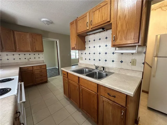 $75,000 | 1203 Locust Street, Pleasanton, KS 66075