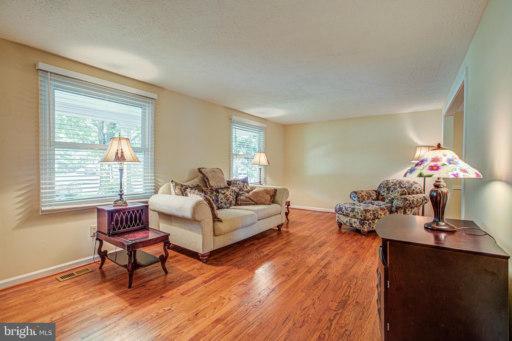8049 Winding Way Court Springfield, VA 22153 - Photo 10 of 55 Gallery Image 10