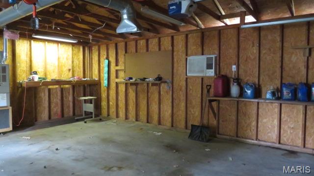 911 Madison Street Gillespie, IL 62033 - Photo 11 of 14