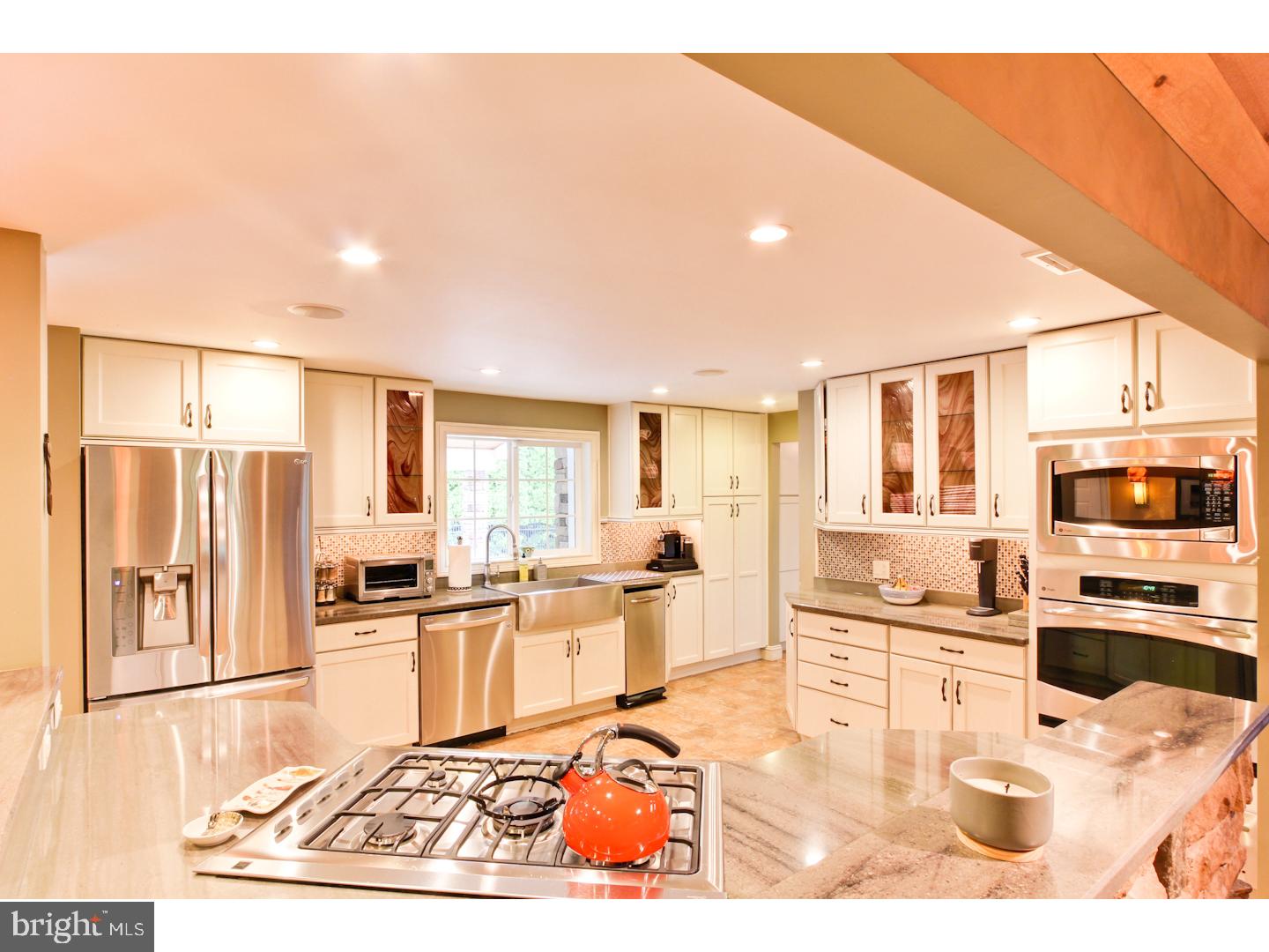 2 Austin Road Yardley, PA 19067 - Photo 5 of 25 Kitchen