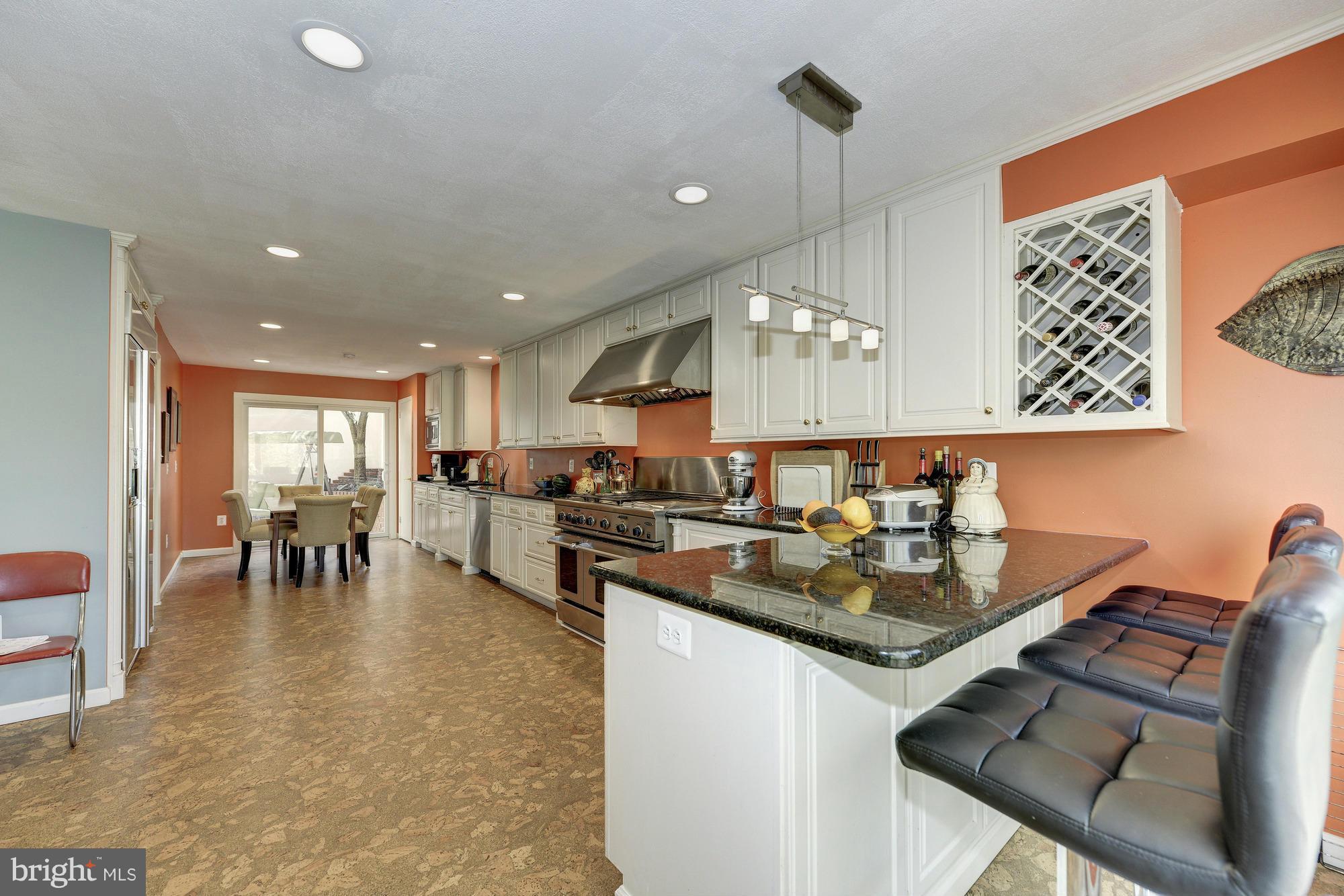 11650 Mediterranean Court Reston, VA 20190 - Photo 11 of 30 Kitchen