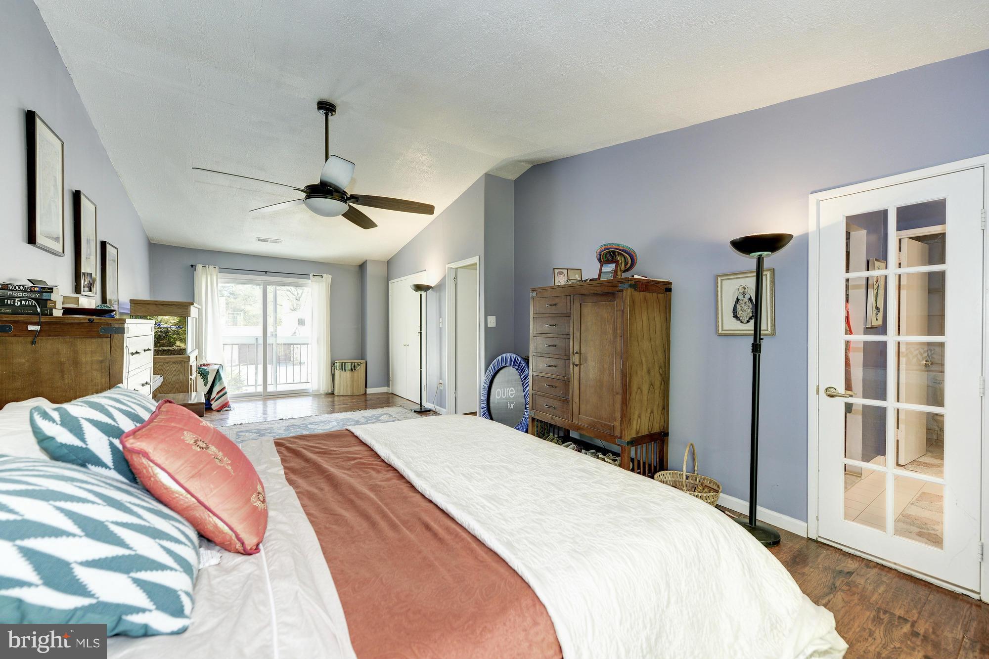 11650 Mediterranean Court Reston, VA 20190 - Photo 15 of 30 Bedroom (Master)