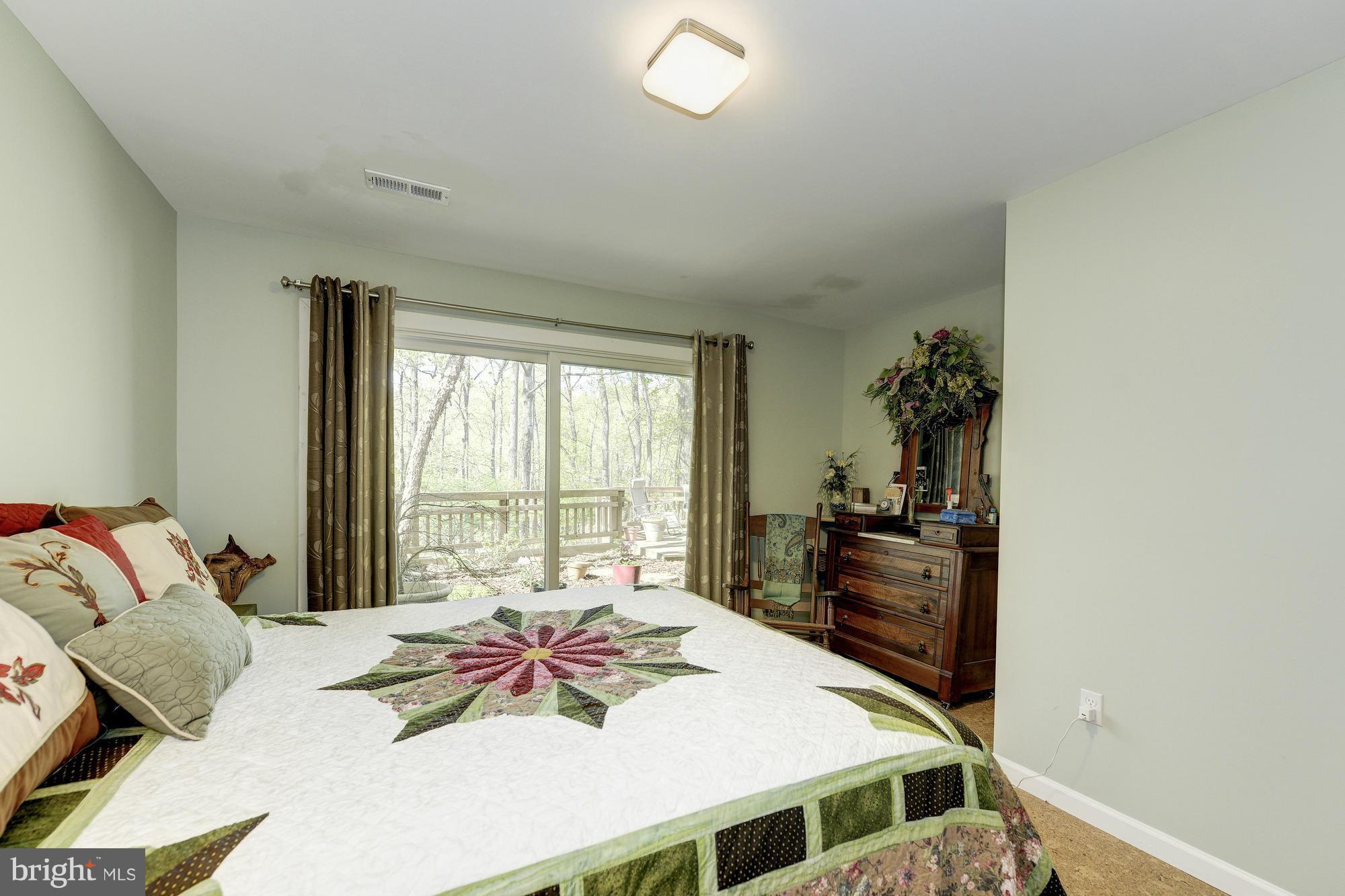 11650 Mediterranean Court Reston, VA 20190 - Photo 23 of 30 Bedroom