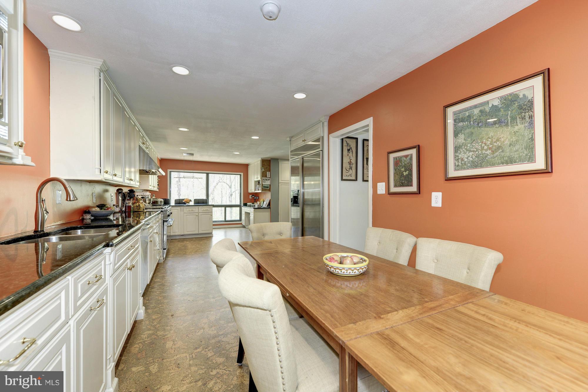 11650 Mediterranean Court Reston, VA 20190 - Photo 10 of 30 Dining Room