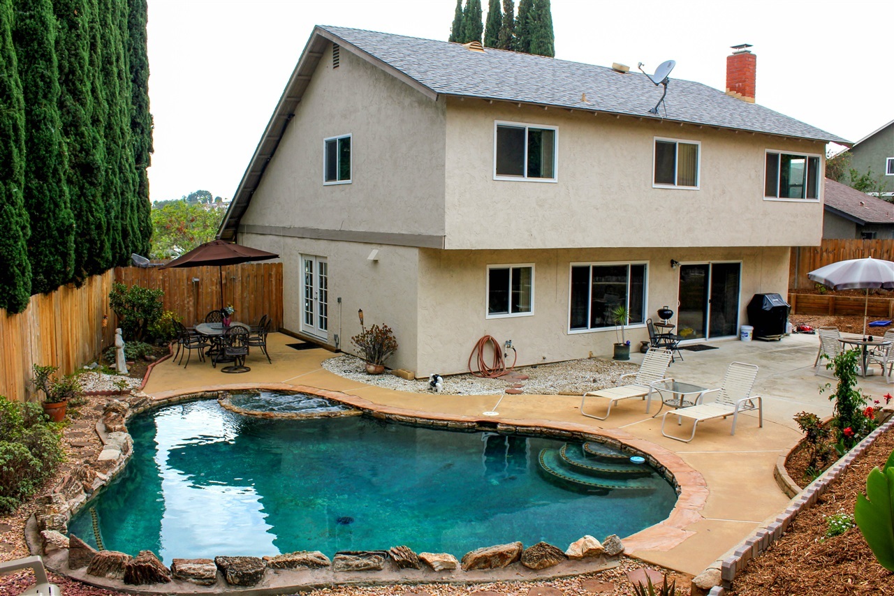 1709 Harold Road Escondido, CA 92026 - Photo 3 of 16