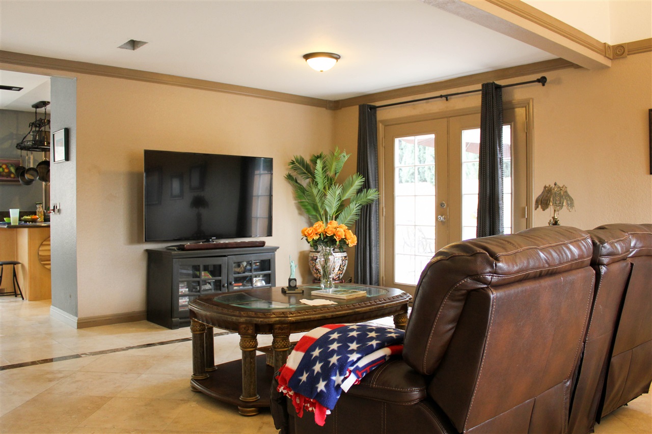 1709 Harold Road Escondido, CA 92026 - Photo 5 of 16