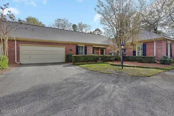 $779,500 | 1910 Le Gare Court, Wilmington, NC 28403