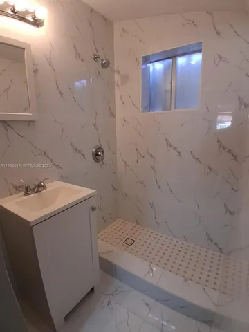 $1,850 | 3052 Southwest 6th Street, Unit B, Miami, FL 33135