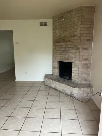 $1,075 | 6702 Everhart Road, Unit V105, Corpus Christi, TX 78413