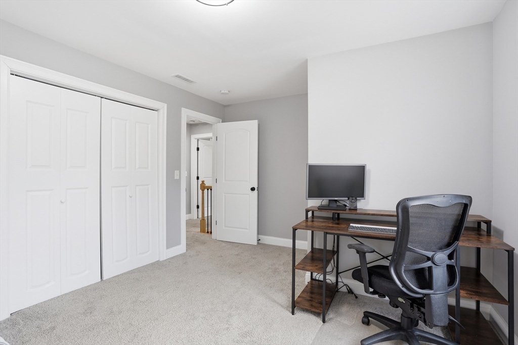 131 Damon Road Fitchburg, MA 01420 - Photo 27 of 42 Gallery Image 27