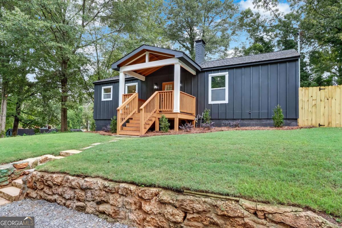 1250 Byewood Lane Southwest Atlanta, GA 30310 - Photo 2 of 48