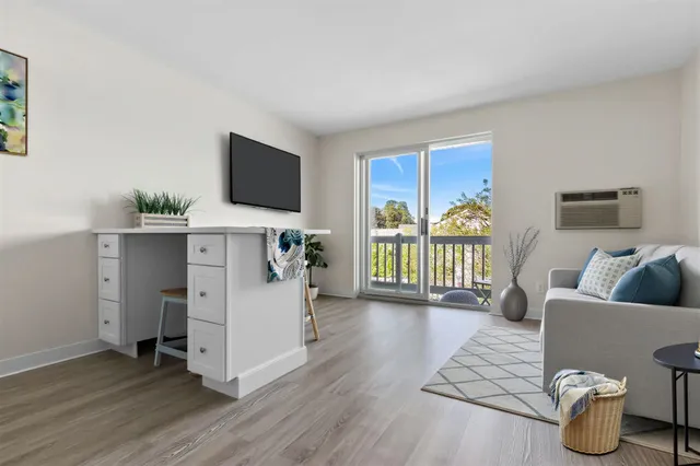 $184,900 | 550 Winnacunnet Road, Unit 319, Hampton, NH 03842