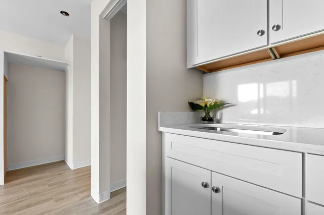 $184,900 | 550 Winnacunnet Road, Unit 319, Hampton, NH 03842