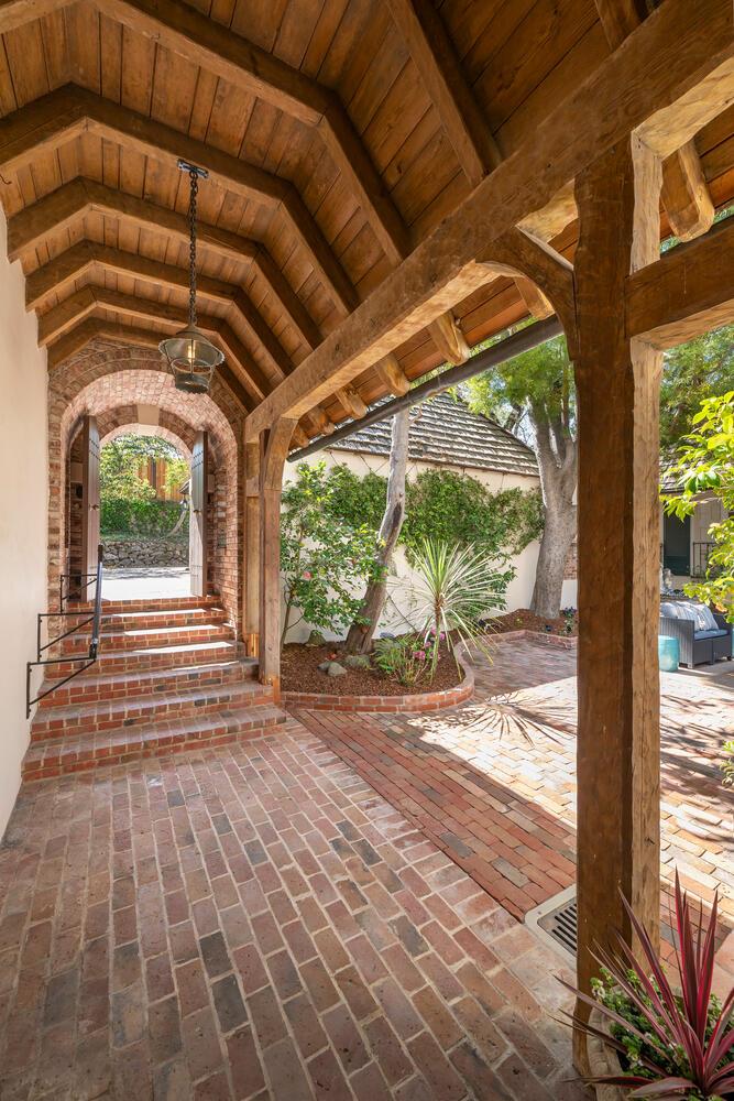 841 Hayne Road Hillsborough, CA 94010 - Photo 16 of 78