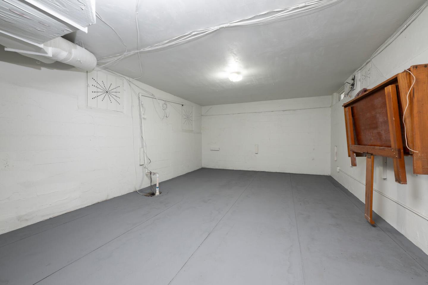 841 Hayne Road Hillsborough, CA 94010 - Photo 48 of 78 a view of a garage