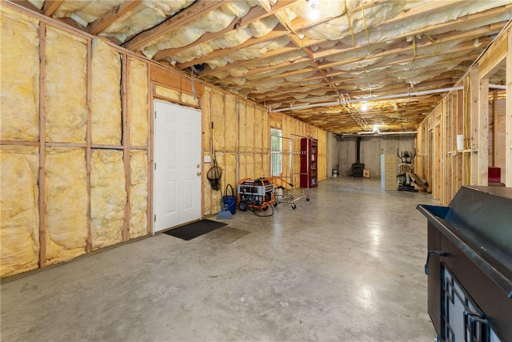 3454 Highway 254 Cleveland, GA 30528 - Photo 28 of 52 a view of a livingroom with furniture and a garage