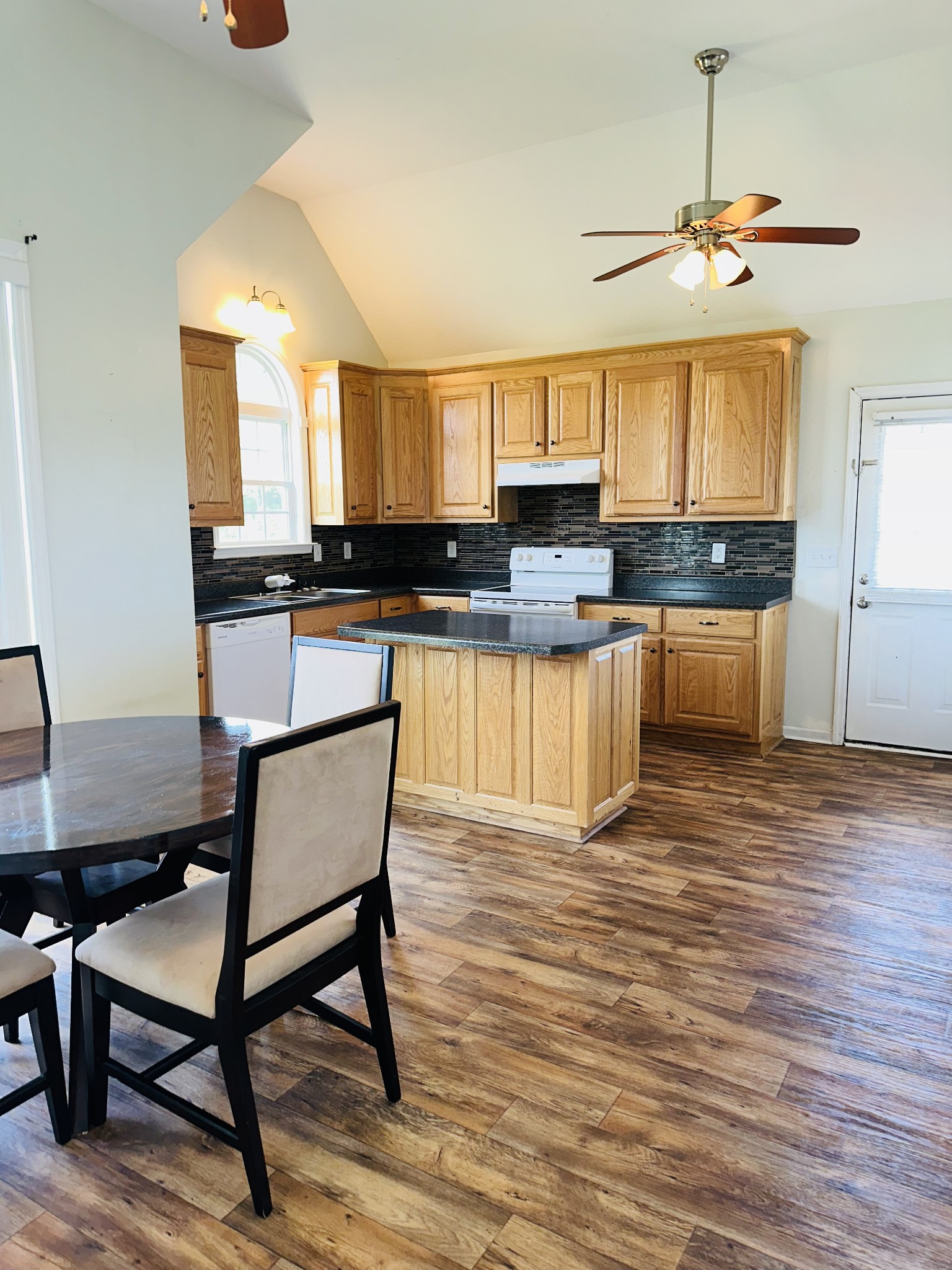 95 Wells Lee Road Flintville, TN 37335 - Photo 9 of 31 Gallery Image 9