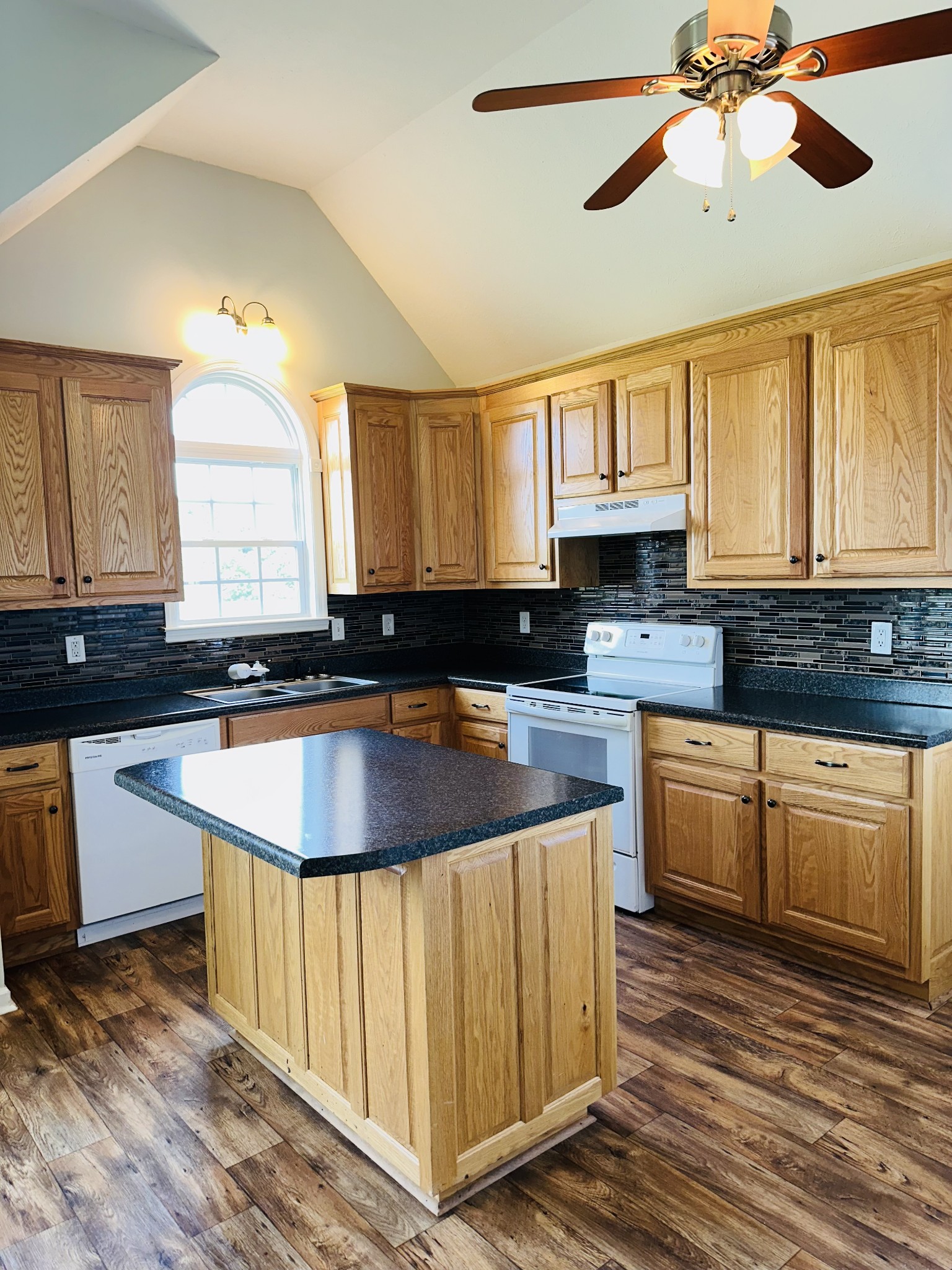 95 Wells Lee Road Flintville, TN 37335 - Photo 10 of 31 Gallery Image 10