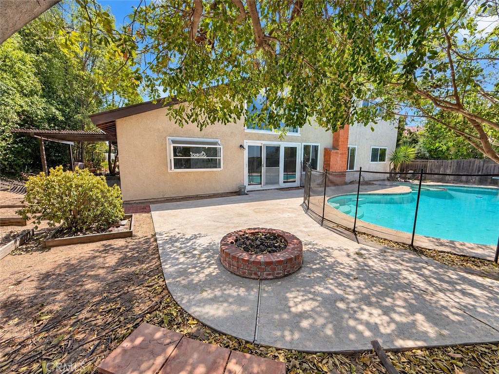6257 Danbrook Drive Riverside, CA 92506 - Photo 42 of 43 Backyars