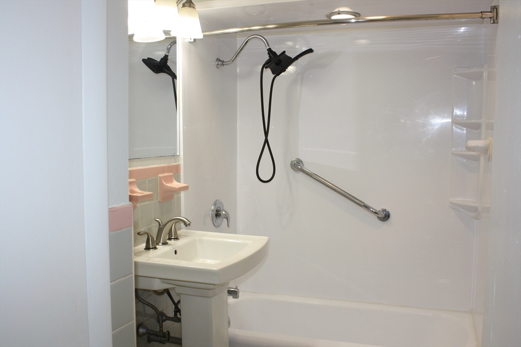 56 High Ridge Road, Unit 1 Worcester, MA 01602 - Photo 19 of 32