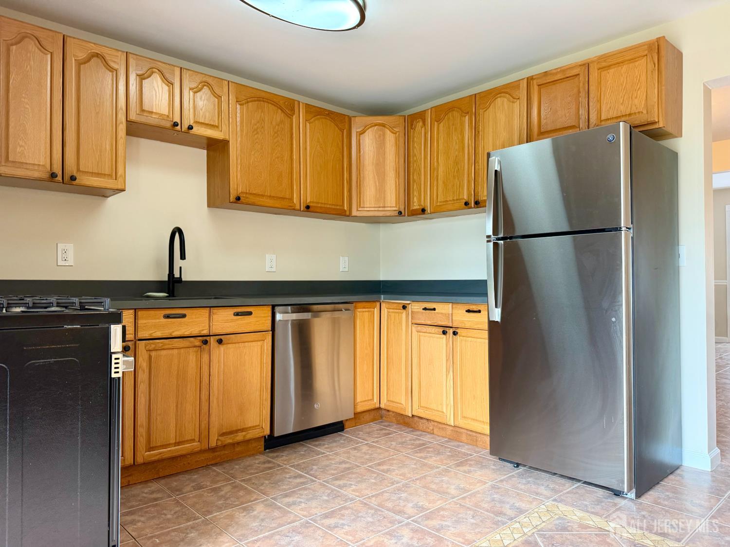 377 Bolton Road East Windsor, NJ 08520 - Photo 12 of 31
