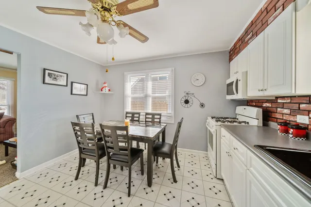 $369,900 | 614 North La Londe Avenue, Lombard, IL 60148