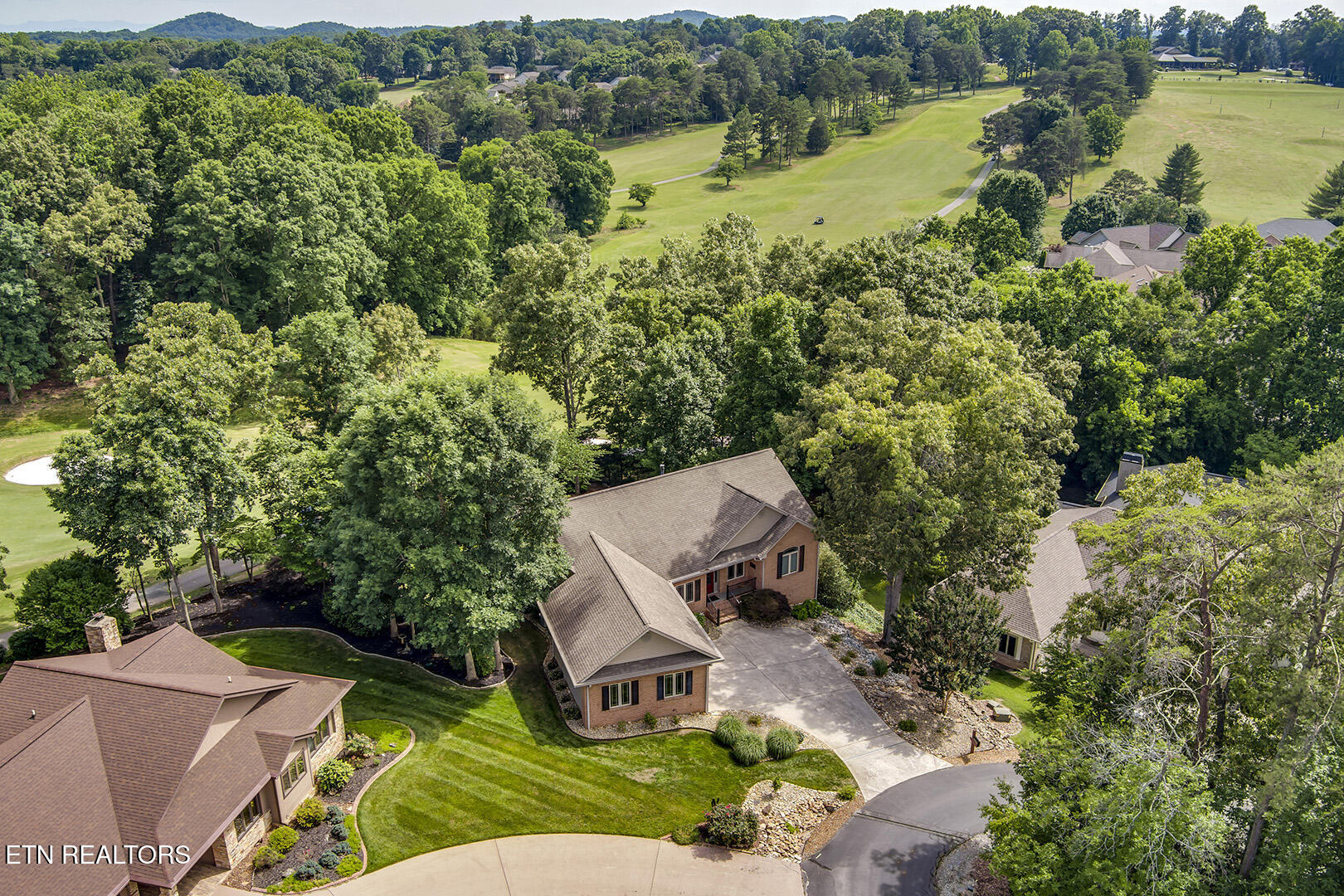118 Daleyuhski Way Loudon, TN 37774 - Photo 48 of 60 48_118 Daleyuhski Trace_FrontLeftElevate