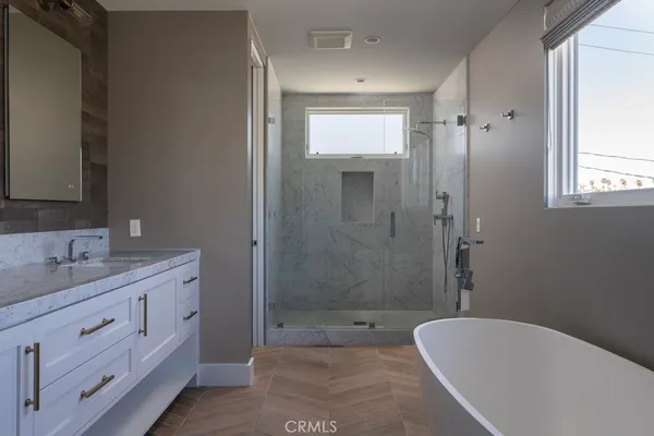 $18,999 | 319-5 Jasmine Avenue, Corona del Mar, CA 92625